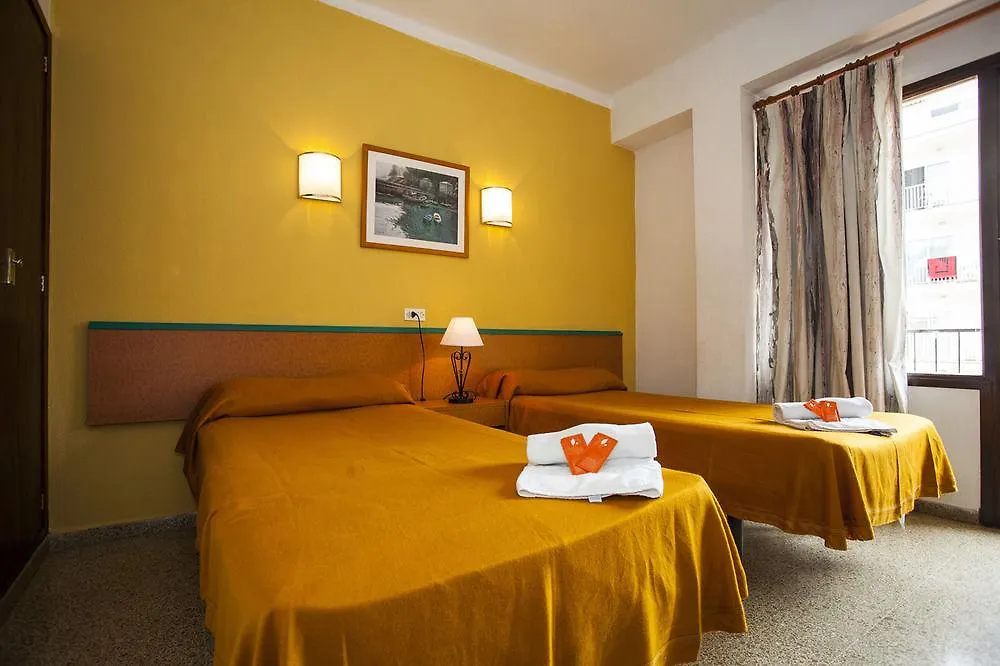 Hostel Elegance Playa Arenal III El Arenal
